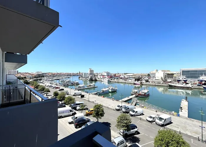 Pretty And Bright With View On The Harbor لي سابلِ دولونْ